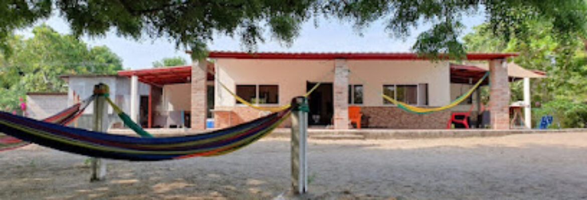 Hostal Manglares